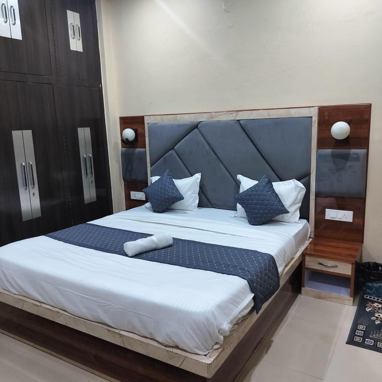 The Five Dimension Apartment Agra  Bagian luar foto