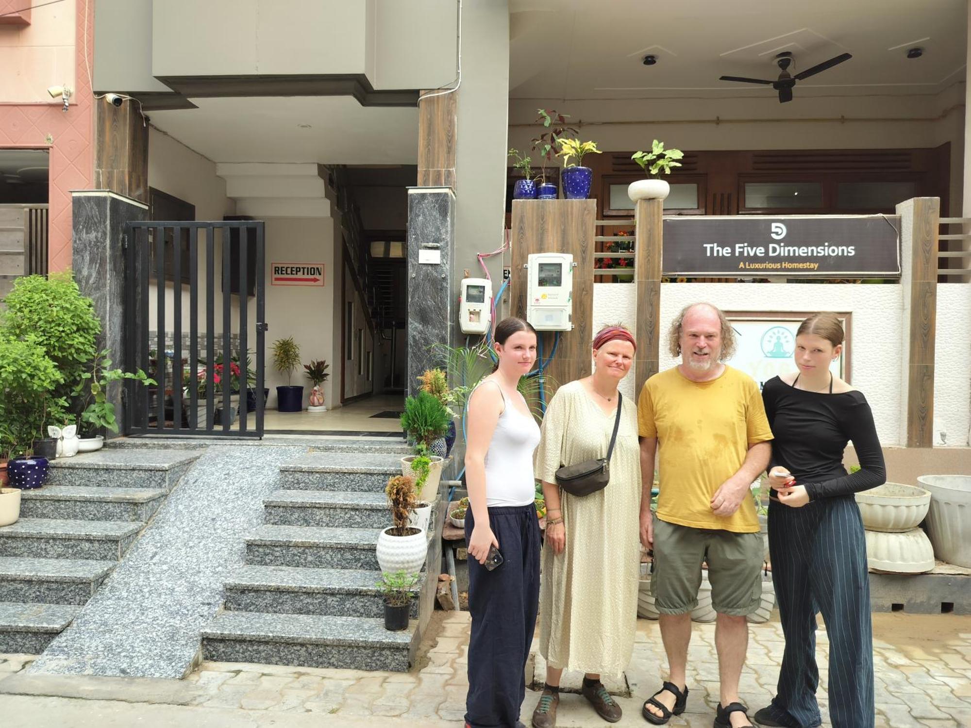 The Five Dimension Apartment Agra  Bagian luar foto